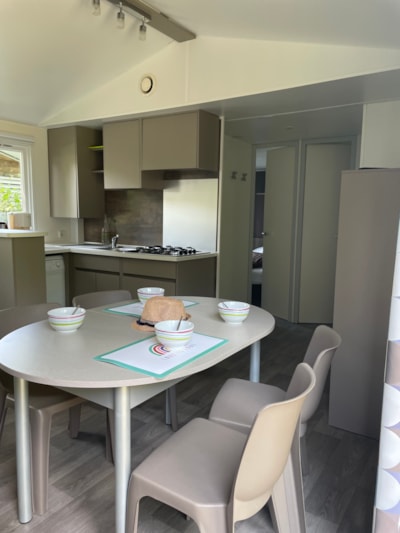 Mobile home Premium 4 bedrooms 40m² + Half-covered terrace + TV