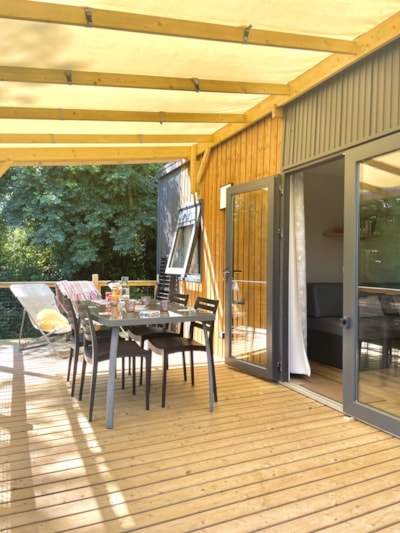 Mobile home Premium - 2 bedrooms, 32m² + Semi-covered terrace + TV + 2 bathrooms