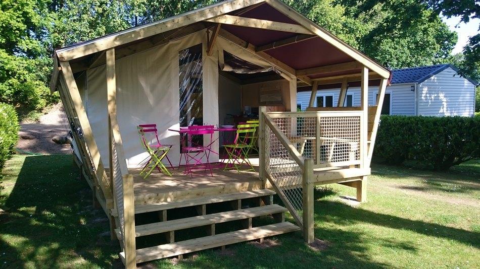 Tenda Lodge Freeflower Senza Sanitari 22M² (2 Camere) + Terrazzo Coperto 8M² (Domenica) Tenda Lodge Freeflower Senza Sanitari 22M² (2 Camere) + Terrazzo Coperto 8M² (Domenica)