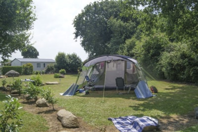 Comfort Package 80 to 100m²: tent, caravan, or motorhome / 1 car / electricity — 1