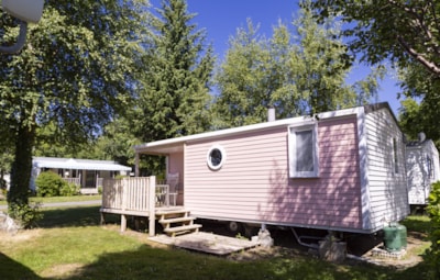 Standard mobile home 26m² - 2 bedrooms - semi-covered terrace - TV — 2