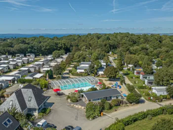 Flower Camping Le Kerleyou  - Ucamping