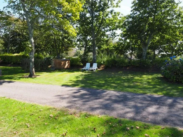 Stellplatz - Premium-Stellplatz Mit Strom - Camping Paradis Domaine de Bel Air