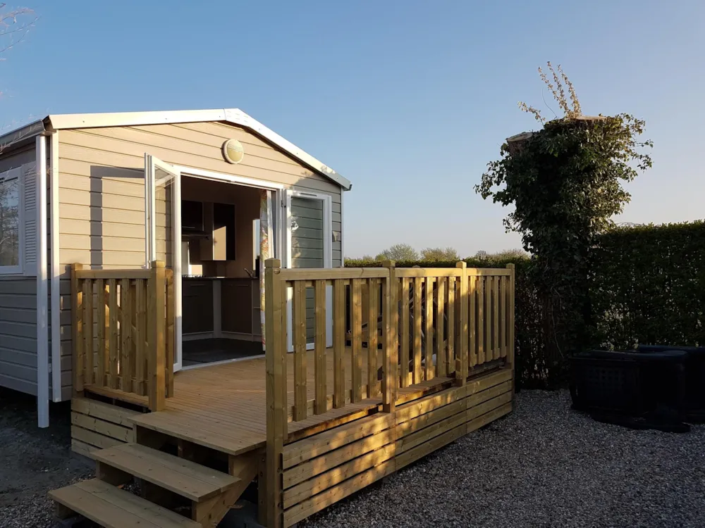 1 bedroom mobile home in LA COTE PICARDE CAMPSITE at 400m with free access to la baie de somme campsite