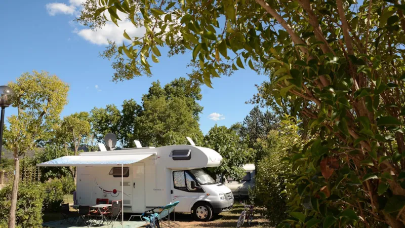 Emplacement Tente, Camping-Car Ou Caravane