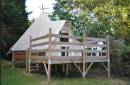 Accommodation - Tipi - Ludo Camping