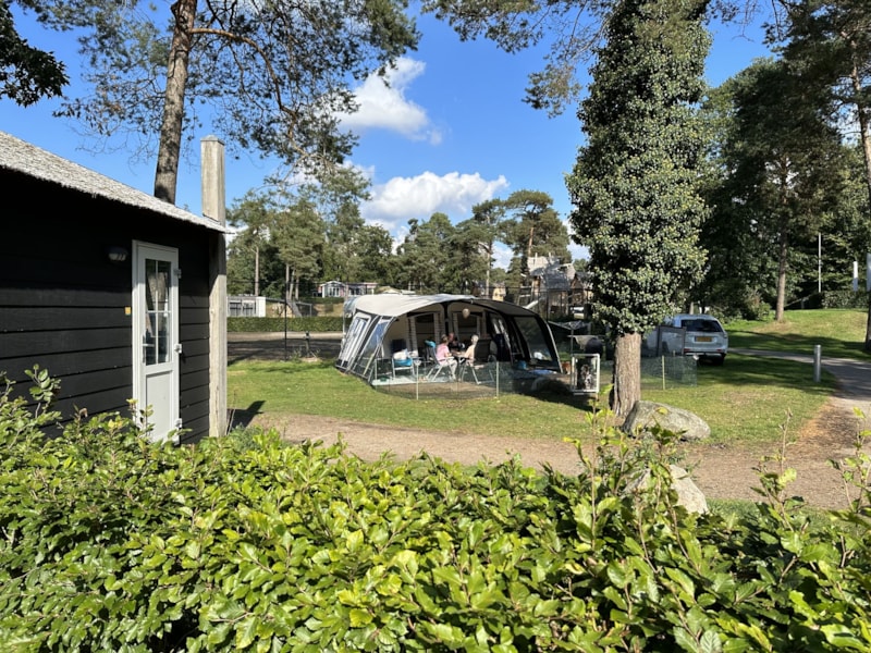 Stellplatzkomfort mit privater Sanitärversorgung  Leeuwerik