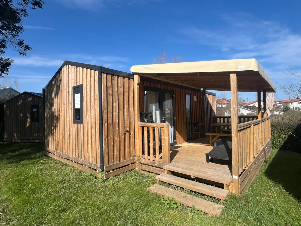 Accommodation - Sunêlia Prestige 2 Bedrooms 1 Bathroom, Jacuzzi - Camping ERREKA - Sea Green by Sunêlia
