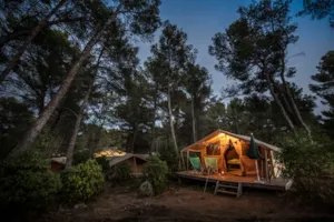 Huttopia Fontvieille - MyCamping