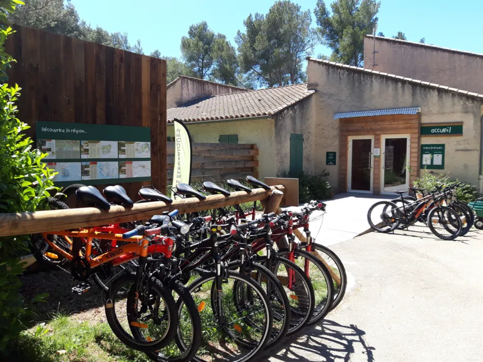 Huttopia Fontvieille