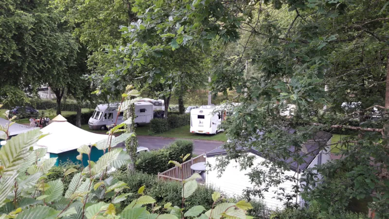 Forfait Randonneur (1 Pers. À Pied Ou A Vélo / 1 Tente)
