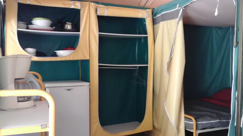 Bungalow Toilé Meublé 16M² (2 Chambres)