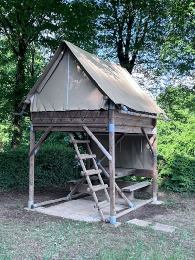 Wooden Bivouac tent on stilts (for hikers and cyclists on the road)