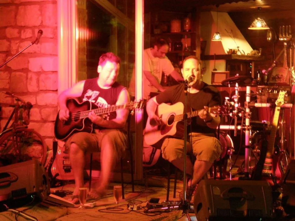 CAMPING LES TRUFFIERES***