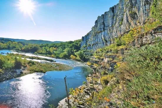 CAMPING LES TRUFFIERES***