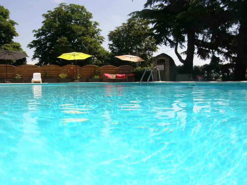 CAMPING LES TRUFFIERES***