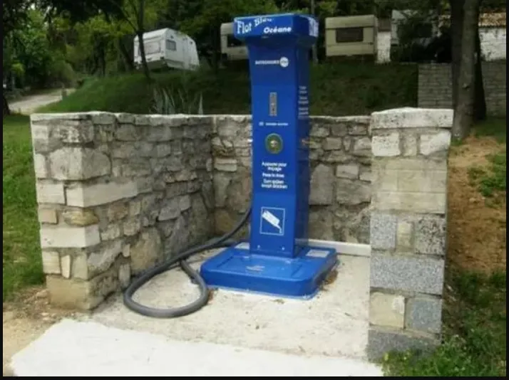 CAMPING LES TRUFFIERES***