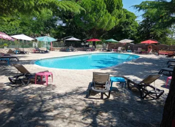 CAMPING LES TRUFFIERES*** - Ucamping