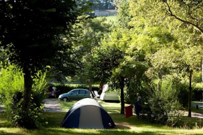 Camping package (pitch, 1 vehicle, 2 people)
