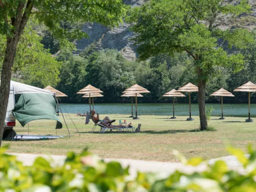 Stellplatz - Pauschale Stellplatz - Flussblick - image n°2 - YELLOH VILLAGE La Plage Fleurie
