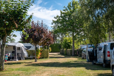 COMFORT PACKAGE 2 people + 10 A electricity + 1 vehicle — 2