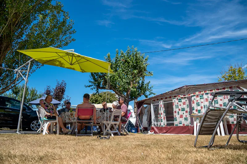 Forfait Confort 2 Personnes + Électricité 10 A