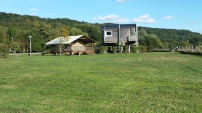 Canvas ecolodge 35 m² - 2 bedrooms - without sanitary facilities - covered terrace facing — 2