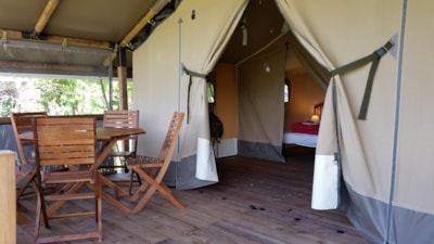 Canvas ecolodge 35 m² - 2 bedrooms - without sanitary facilities - covered terrace facing — 9