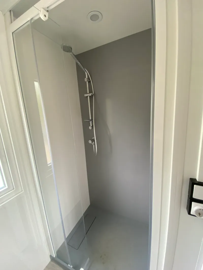 Emplacement Camping Vip Avec Sanitaire Individuel Et Privatif