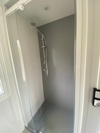 Pitch VIP with individual and private sanitary facilities