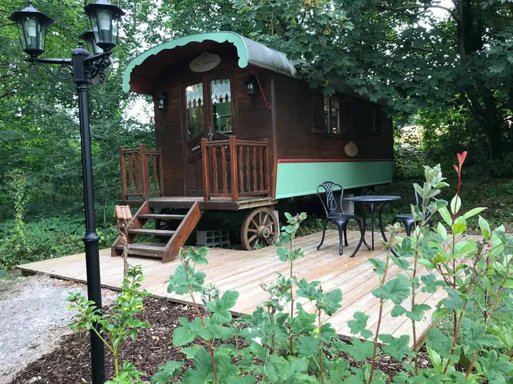 Accommodation - Gipsycar Bohème - Château des Tilleuls