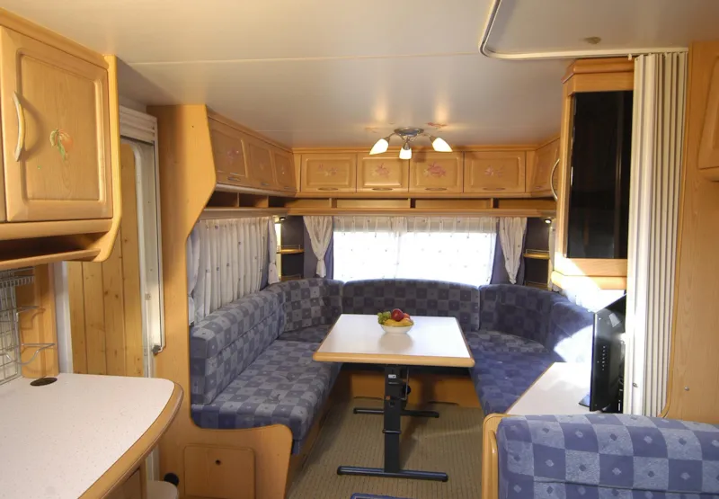 Caravane Familiale - 2 Adultes + 2 Enfants - Chauffage En Sus (Hiver)