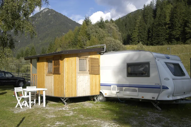 Caravane Familiale - 2 Adultes + 2 Enfants - Chauffage En Sus (Hiver)