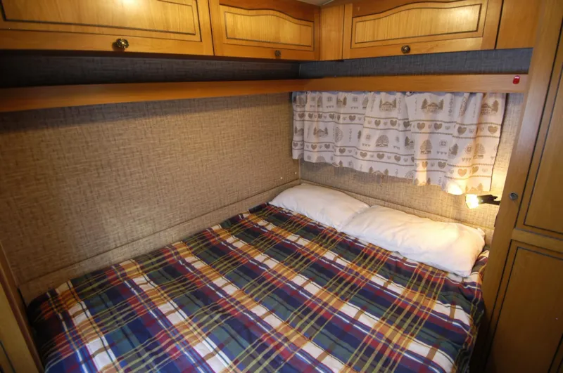 Caravane Familiale - 2 Adultes + 2 Enfants - Chauffage En Sus (Hiver)