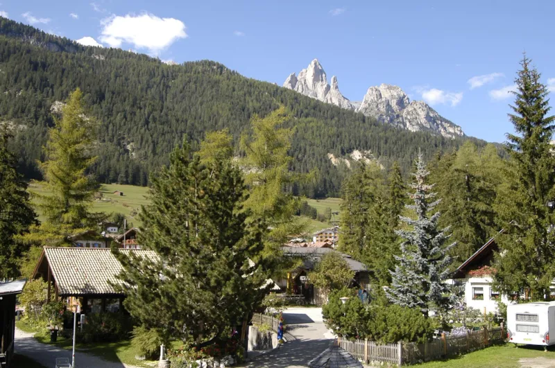 (Area 5) Small Emplacement Tente 3X3m Avec Moto