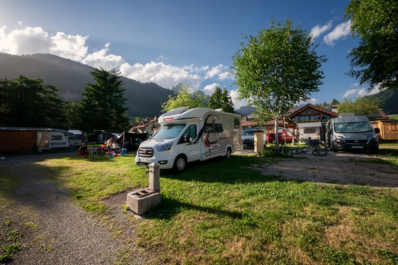(Zone 2/4)CLASSIC Stellplatz Wohnmobil/Wohnwagen/Vw Bus