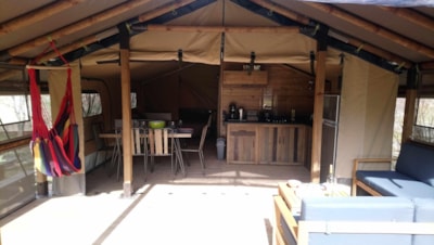 LODGE ESPACE — 2