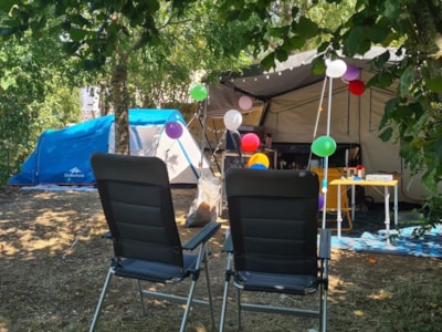 COMFORT Pitch- 10A electricity + car + tent or caravan or motor home — 6