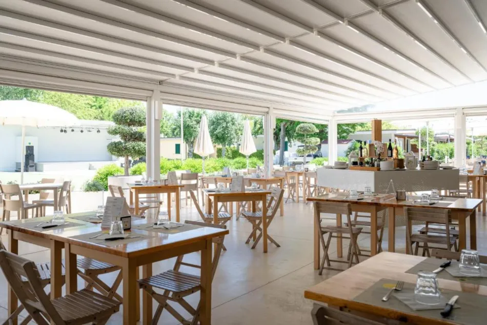 Club del Sole Stork Family Collection