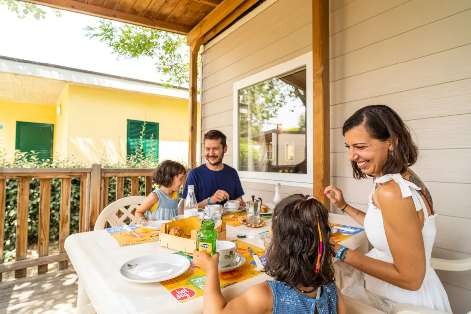 Club del Sole Stork Family Collection