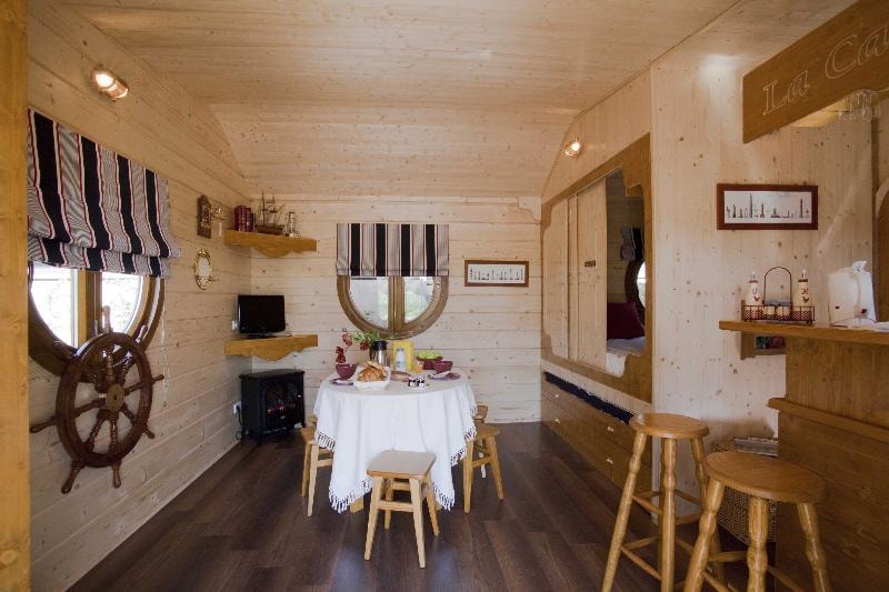 Cabane de Sam - une luxueuse petite maison de famille 4/6 Pers.