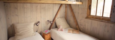 Trapper Cabin — 6