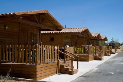 Wooden cabin — 2