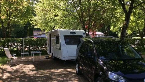 Forfait : Emplacement + 1 Voiture + Tente Ou Caravane - Camping Car + Électricité