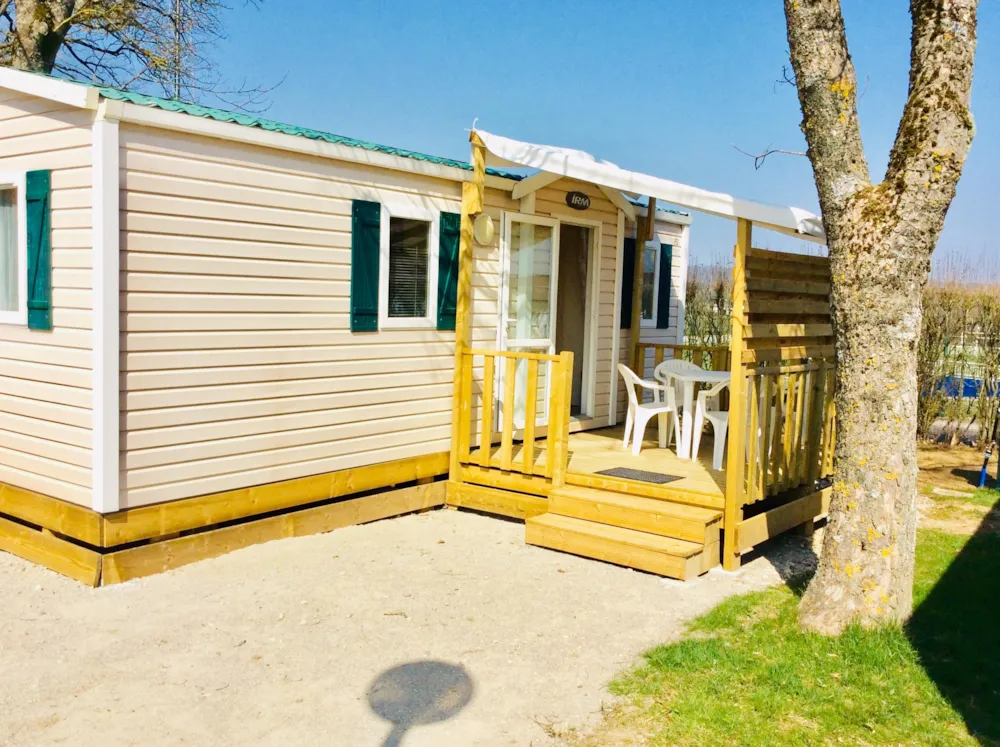 Accommodation - Mobilhome N° 10 - 2 Bedrooms - Terrace - Camping de Contrexeville