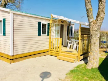 Mietunterkunft - Mobilheim Nr. 10 – 2 Schlafzimmer – Terrasse - Camping de Contrexeville