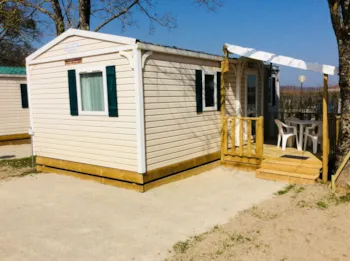 Mietunterkunft - Mobilheim Nr. 11 – 2 Schlafzimmer – Terrasse - Camping de Contrexeville