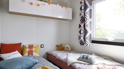 Mobilhome n°17- air-conditioned- 2 bedrooms_ Terrace — 1
