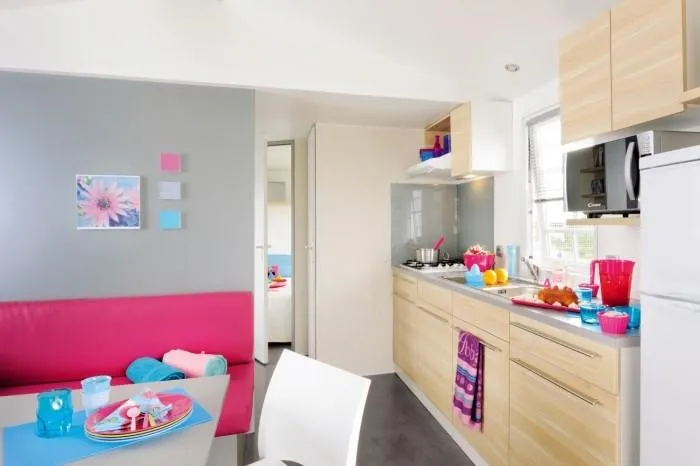 Mobil-Home Confort 27M² 2 Chambres Dont Terrasse Semi-Couverte 18M² + Tv