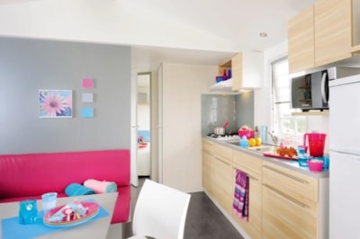 Mobil-home Standard Bois - 24m² - 2 bedrooms + semi-covered terrace 18m² + TV — 4